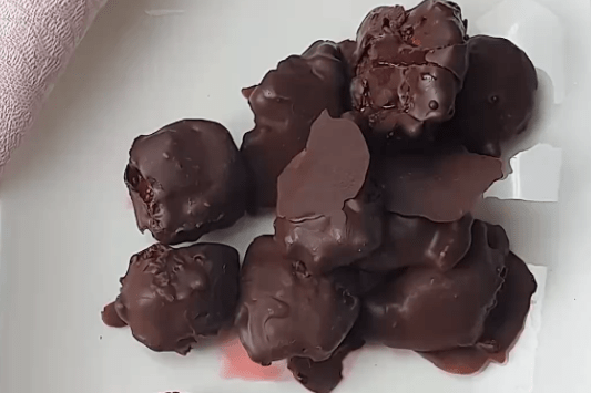 Raspberries bites