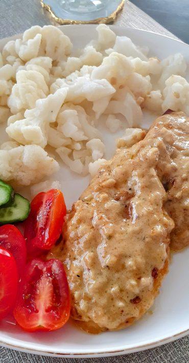 The Perfect Keto Creamy Cheesy Garlic Chicken