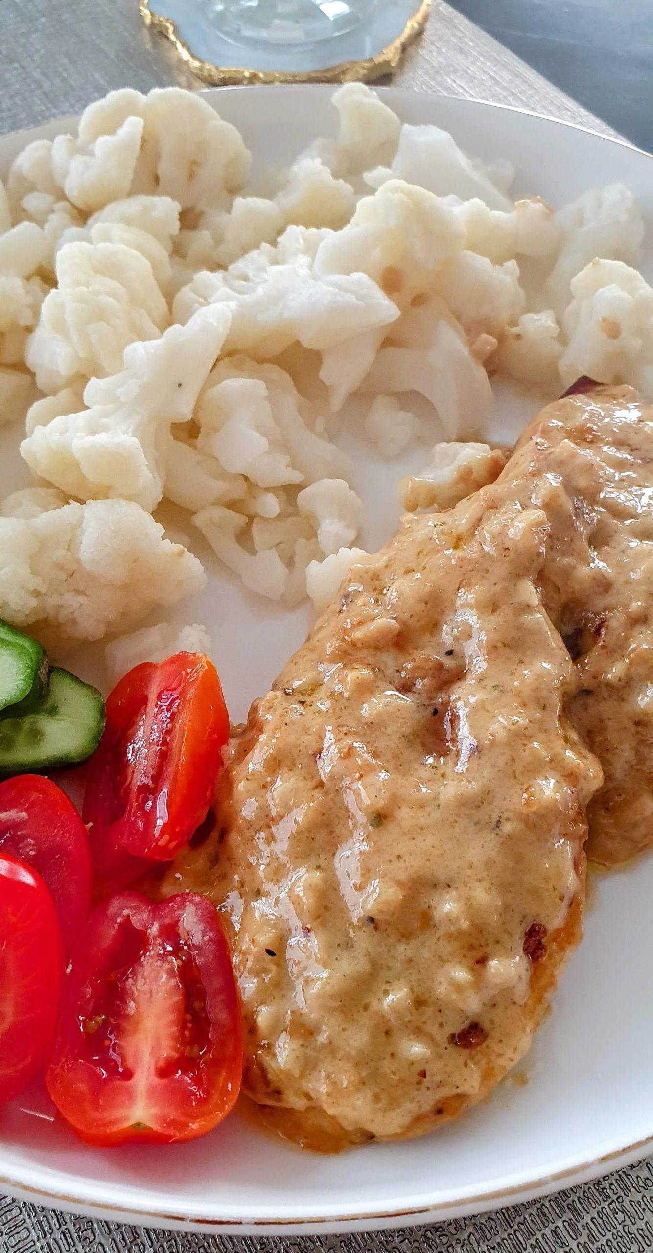 The Perfect Keto Creamy Cheesy Garlic Chicken