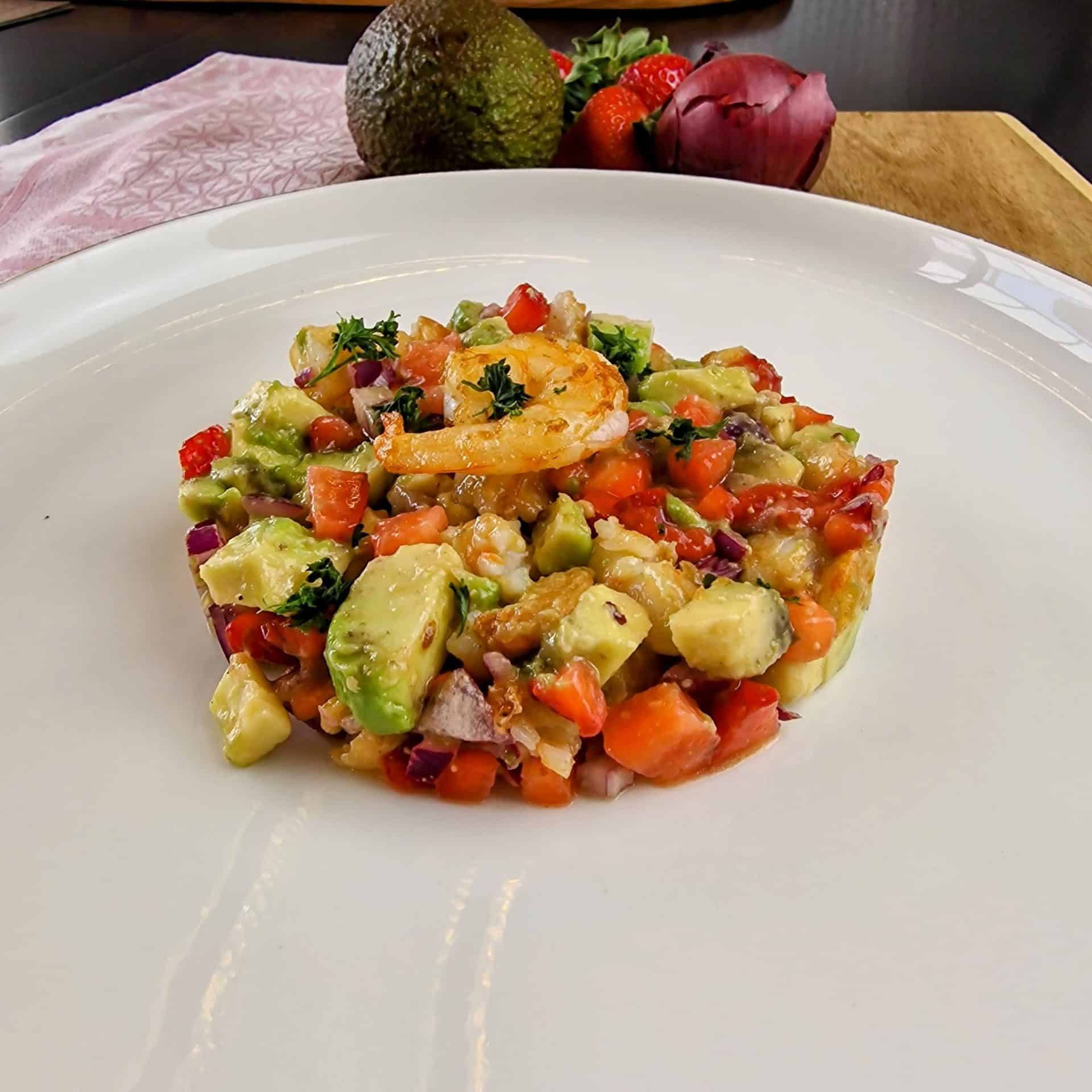 Avocado Shrimp and Strawberries Salad