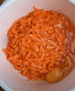 Easy Carrot Fritters Recipe: The Perfect Side Dish for a Low-Carb Diet